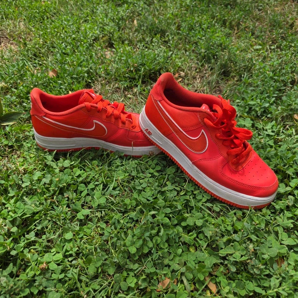 Nike Air Force 1 Low GS Picante Red White DX5805-600 Mens 6.5Y Womens 8